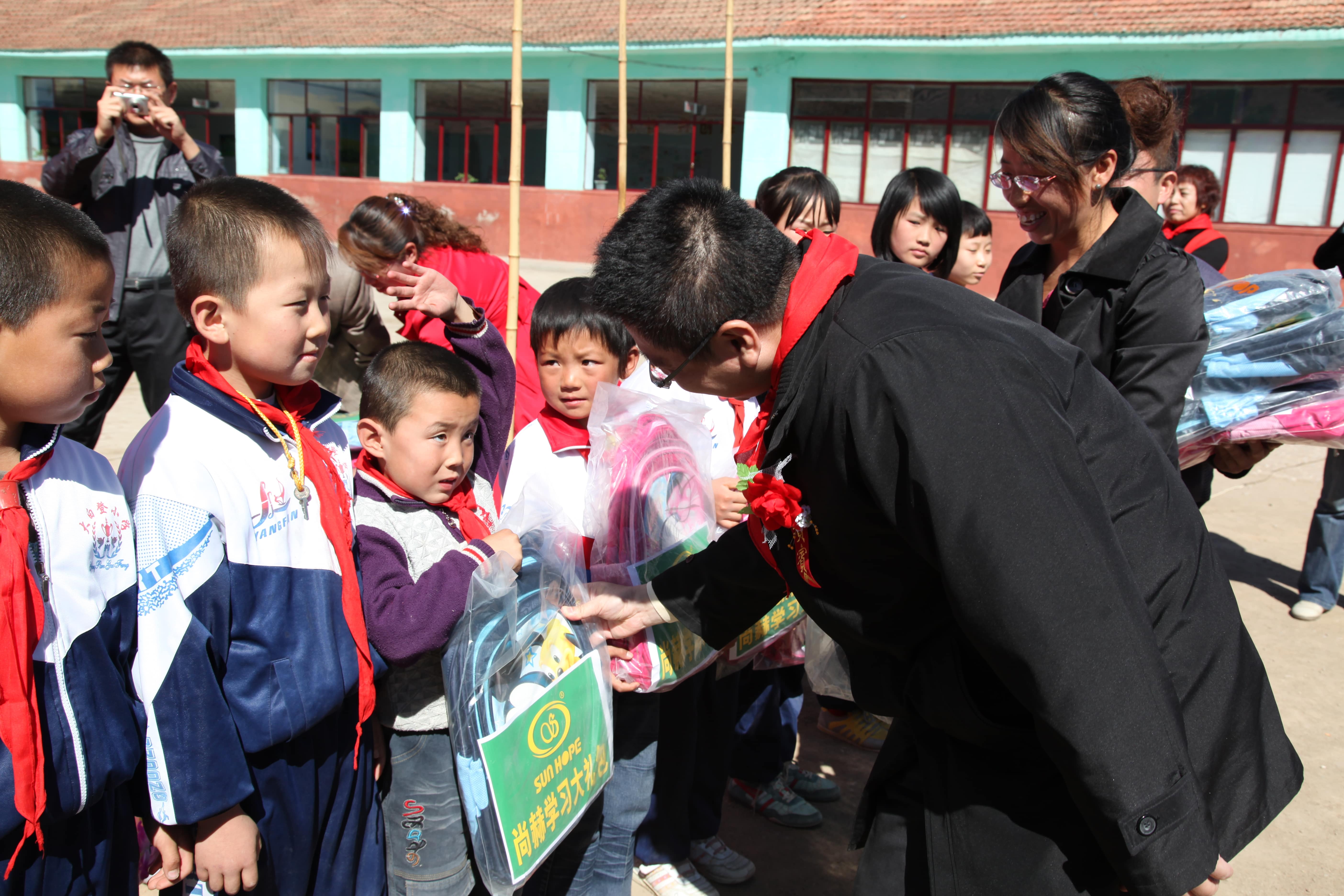 第11所 大同市大白登乐竞(中国)渠腊梅小学 第11所 大同市大白登乐竞(中国)渠腊梅小学