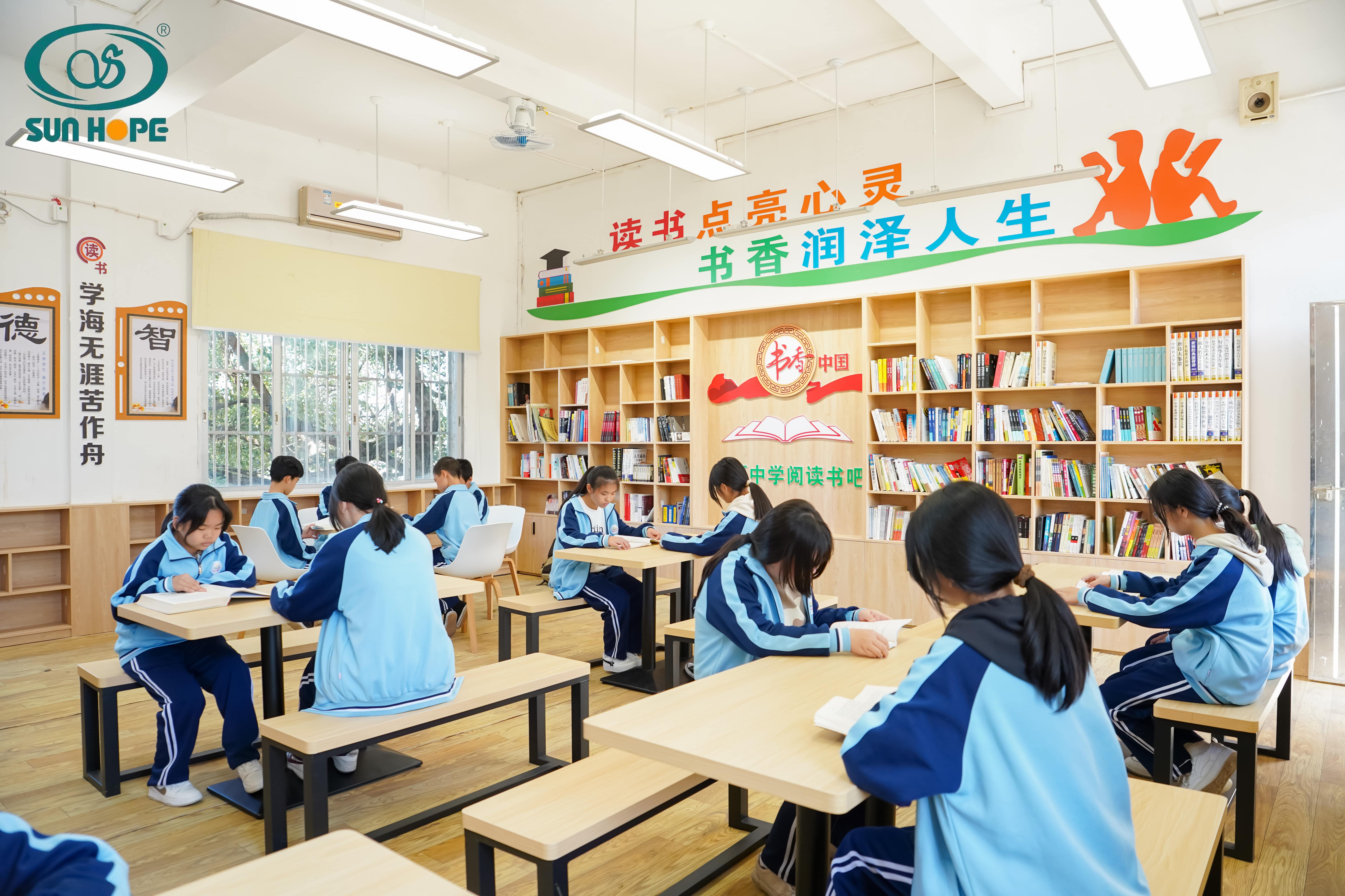 天津高校大学生记者走进乐竞(中国)公益小学开展“书香悦读,筑梦成长”活动 天津高校大学生记者走进乐竞(中国)公益小学开展“书香悦读,筑梦成长”活动