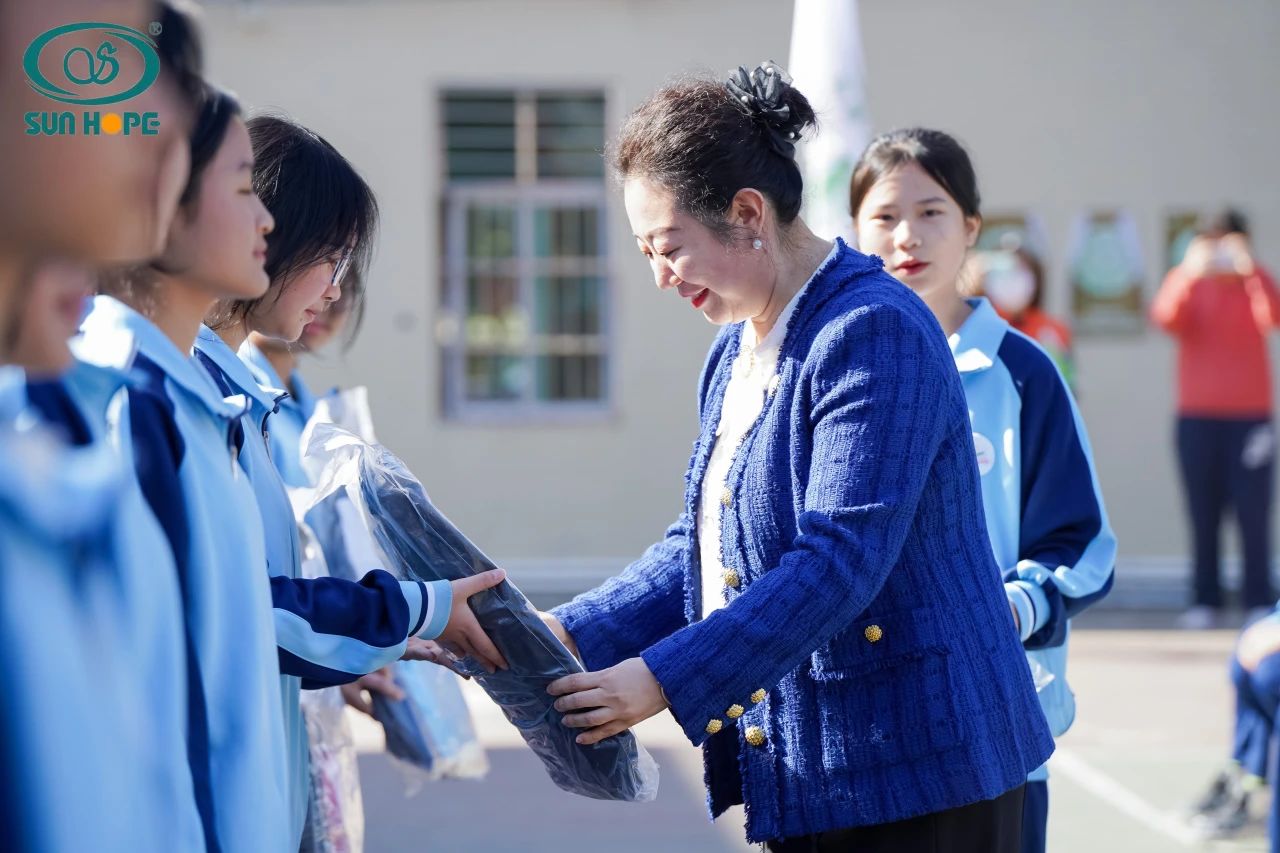 第243所 广东省河源市东源县上莞乐竞(中国)郇宇中学 第243所 广东省河源市东源县上莞乐竞(中国)郇宇中学