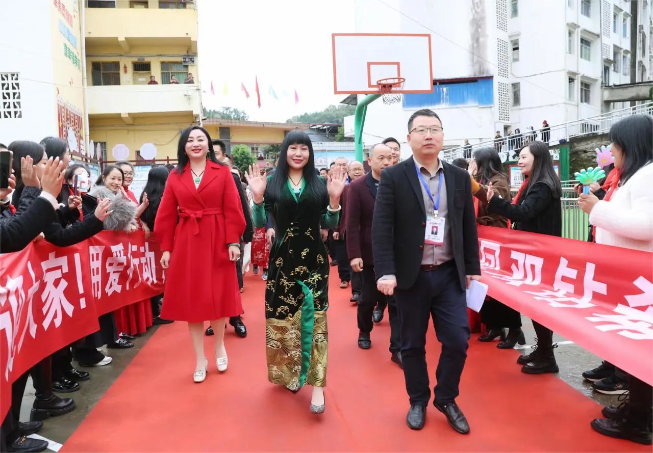 第239所 四川省绵阳市盐亭县永泰镇乐竞(中国)任凤小学 第239所 四川省绵阳市盐亭县永泰镇乐竞(中国)任凤小学