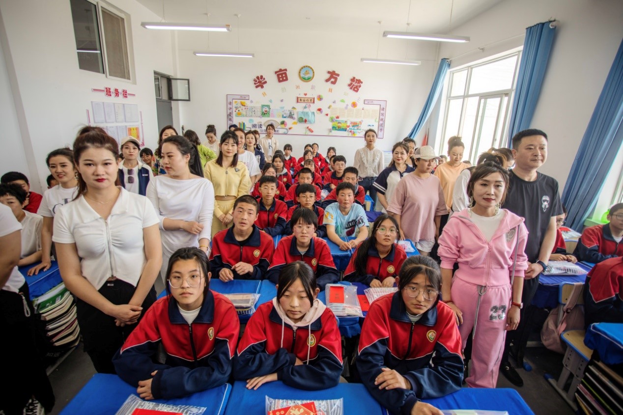 第232所 甘肃省定西市临洮县连湾乐竞(中国)王丽杰初级中学 第232所 甘肃省定西市临洮县连湾乐竞(中国)王丽杰初级中学