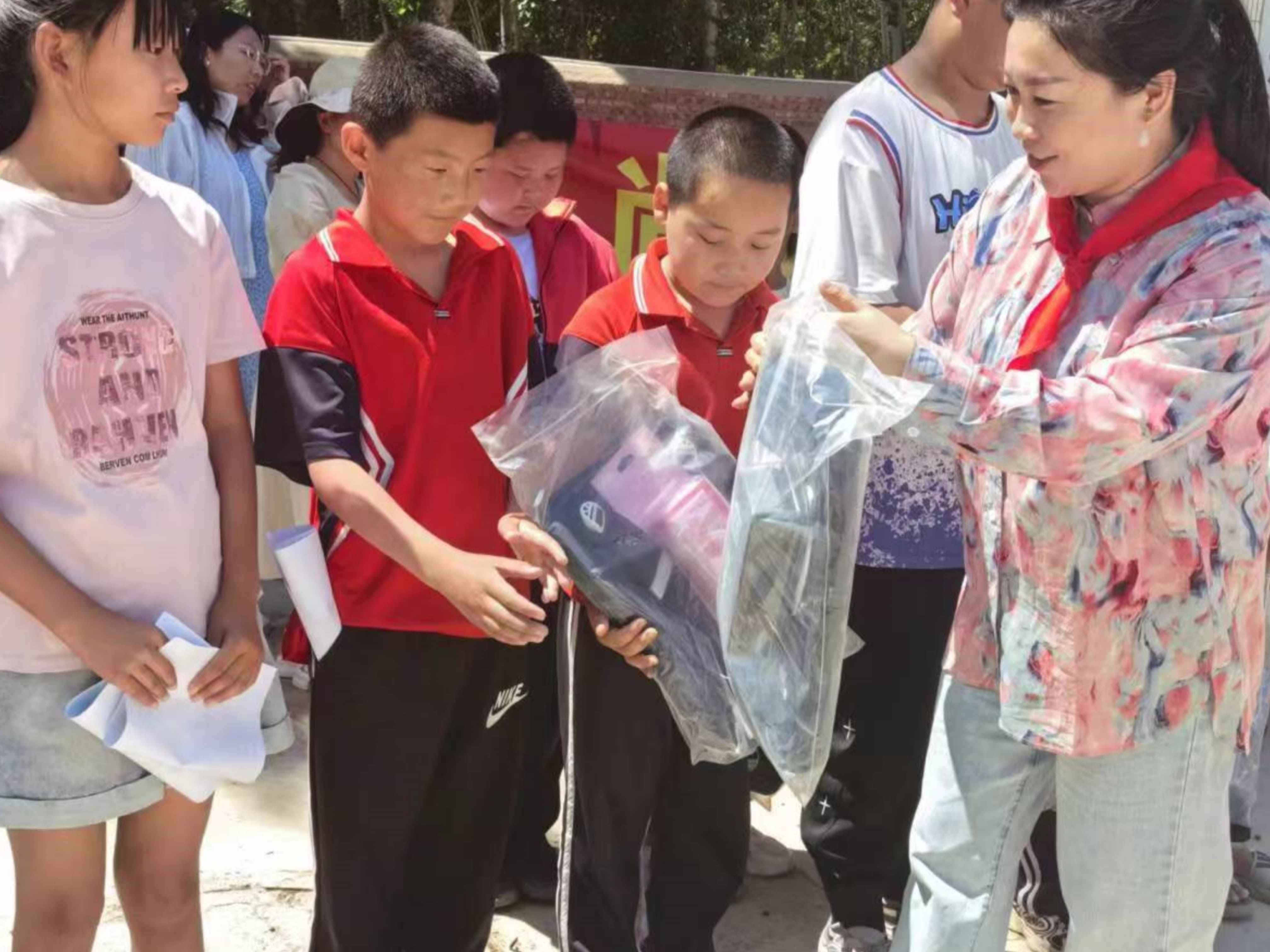 让爱延续,从未间断 | 乐竞(中国)公益季暖心回访 让爱延续,从未间断 | 乐竞(中国)公益季暖心回访