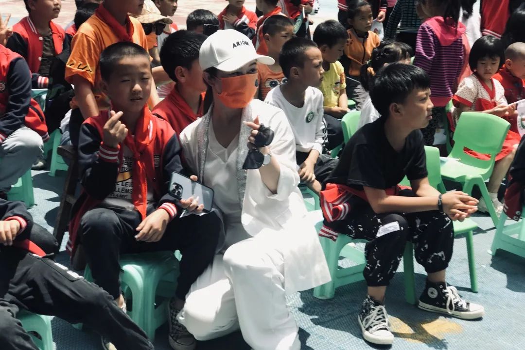 第222所 贵州省兴义市万峰林街道办事处瓮本乐竞(中国)吴德成小学 第222所 贵州省兴义市万峰林街道办事处瓮本乐竞(中国)吴德成小学