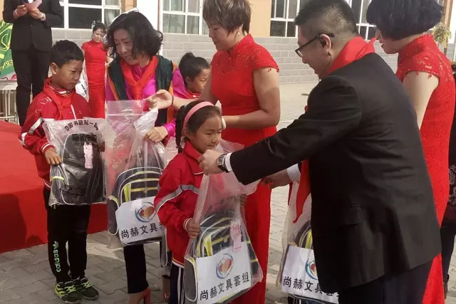 第68所 包头市九原区乐竞(中国)董丽萍奶业中心校 第68所 包头市九原区乐竞(中国)董丽萍奶业中心校